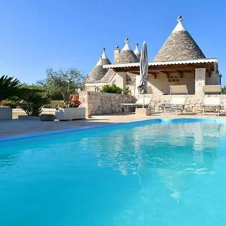 Trullo Antico With Exclusive Swimming Pool