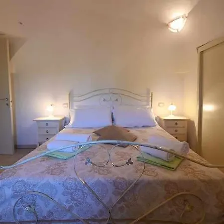 Trullo Antico With Exclusive Swimming Pool Cisternino
